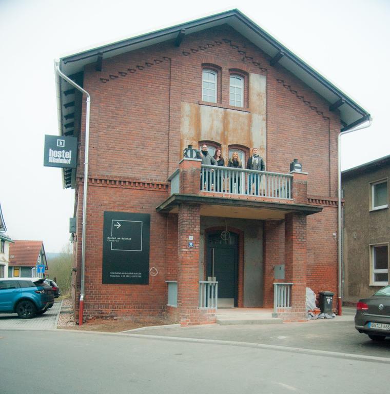 Hostel Am Bahnhof Suhl Exteriör bild